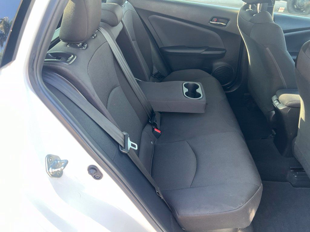 Used 2021 Toyota Prius L Eco FWD image 22