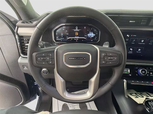Used 2025 GMC Sierra 1500 Denali w/ Denali Reserve Package AWD/4WD image 11