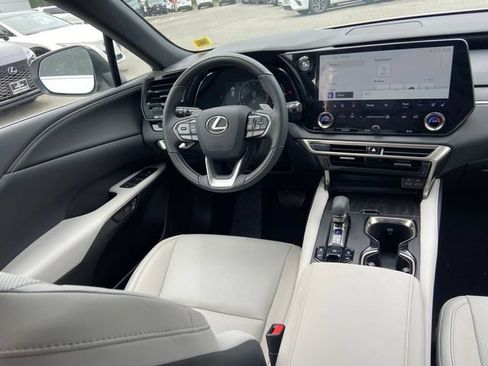 Used 2023 Lexus RX 350 Premium w/ Accessory Package AWD/4WD image 13