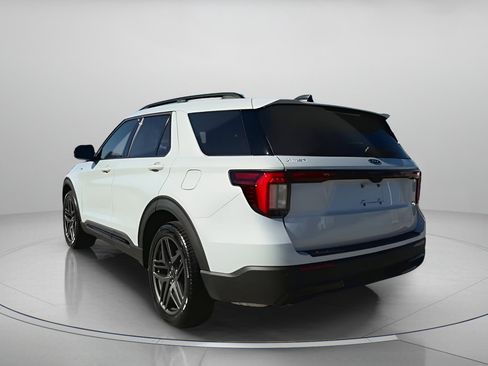New 2026 Ford Explorer ST-Line w/ ST-Line Street Pack image 21