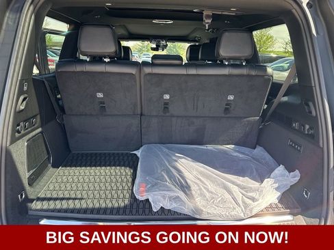 New 2026 Jeep Grand Wagoneer Summit AWD/4WD image 33