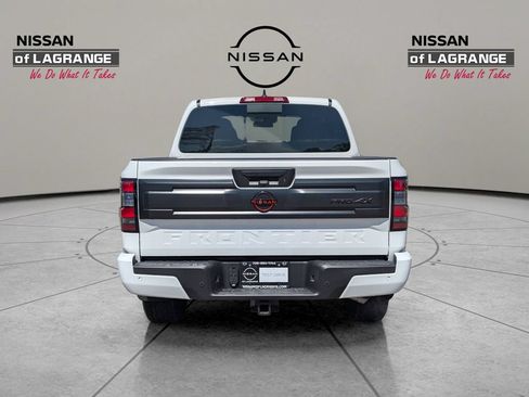 Used 2025 Nissan Frontier PRO-4X w/ Pro Convenience Package AWD/4WD image 9