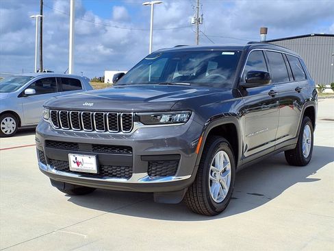 New 2025 Jeep Grand Cherokee L Laredo w/ Trailer Tow Package image 3