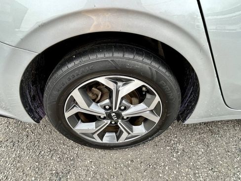 Used 2021 Kia Forte LXS FWD image 32