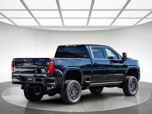 Used 2024 GMC Sierra 3500 Denali Ultimate AWD/4WD image 5