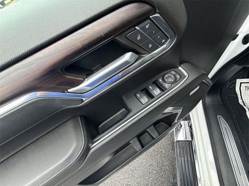 Certified 2023 GMC Sierra 1500 SLT w/ SLT Convenience Package image 23