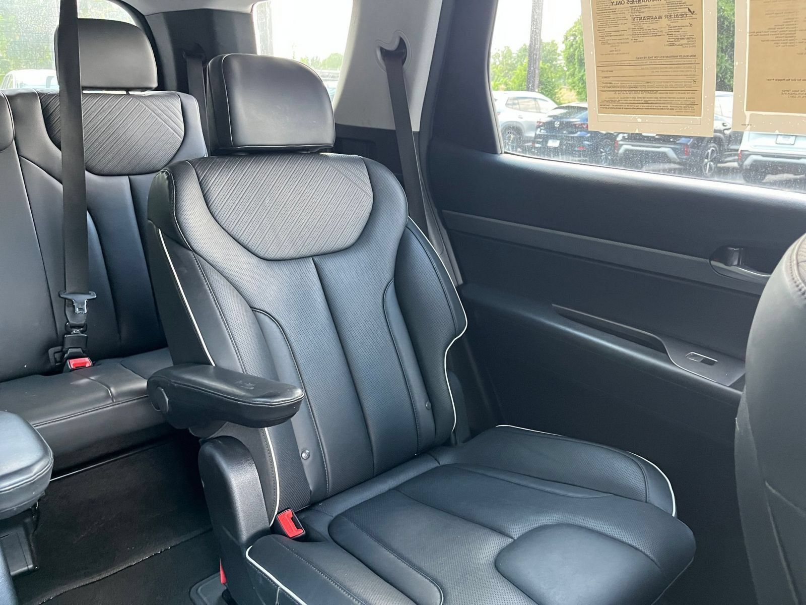 Used 2025 Hyundai Palisade SEL FWD image 44