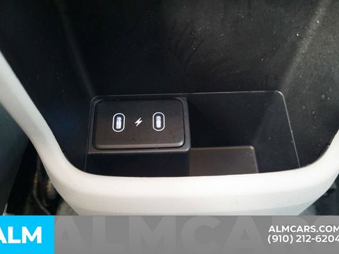 Used 2025 Hyundai Kona SEL image 22