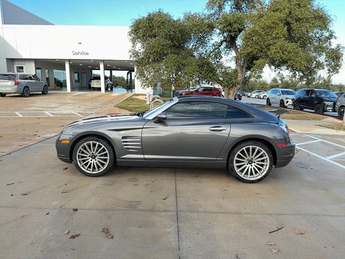Used 2005 Chrysler Crossfire Limited RWD image 3