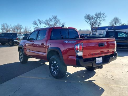 Used 2022 Toyota Tacoma TRD Off-Road image 3