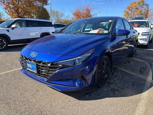 Certified 2023 Hyundai Elantra SEL image 1