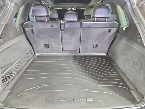 Used 2016 Porsche Cayenne AWD/4WD image 11