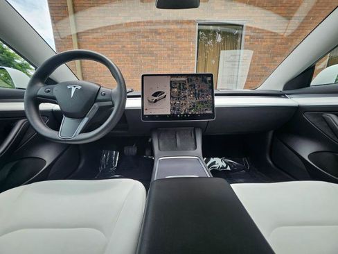 Used 2023 Tesla Model 3 Standard Range RWD image 37