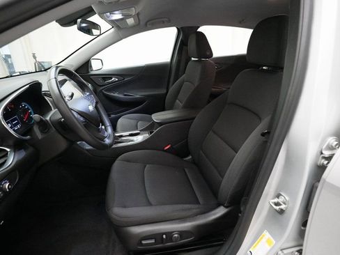 Used 2021 Chevrolet Malibu LT w/ Redline Edition image 7