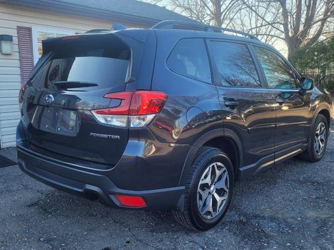 Used 2019 Subaru Forester Premium w/ All-Weather Package image 8