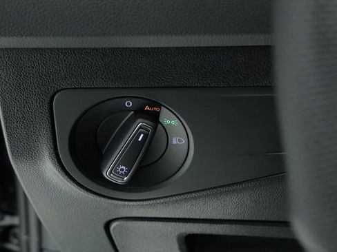 Used 2023 Volkswagen Tiguan SE R-Line image 26