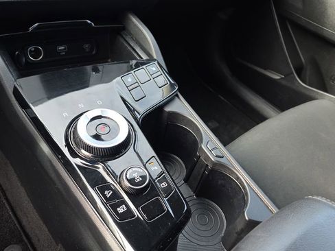 Used 2023 Kia Sportage LX image 25