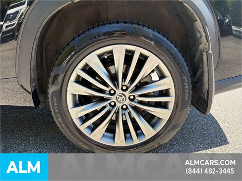 Used 2021 Toyota Highlander Platinum AWD/4WD image 23