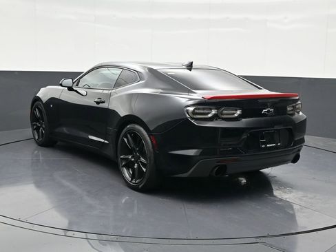 Used 2021 Chevrolet Camaro LT w/ RS Package image 3