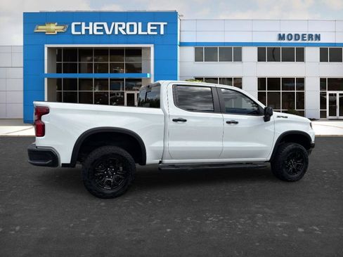 Used 2024 Chevrolet Silverado 1500 ZR2 w/ Technology Package AWD/4WD image 6
