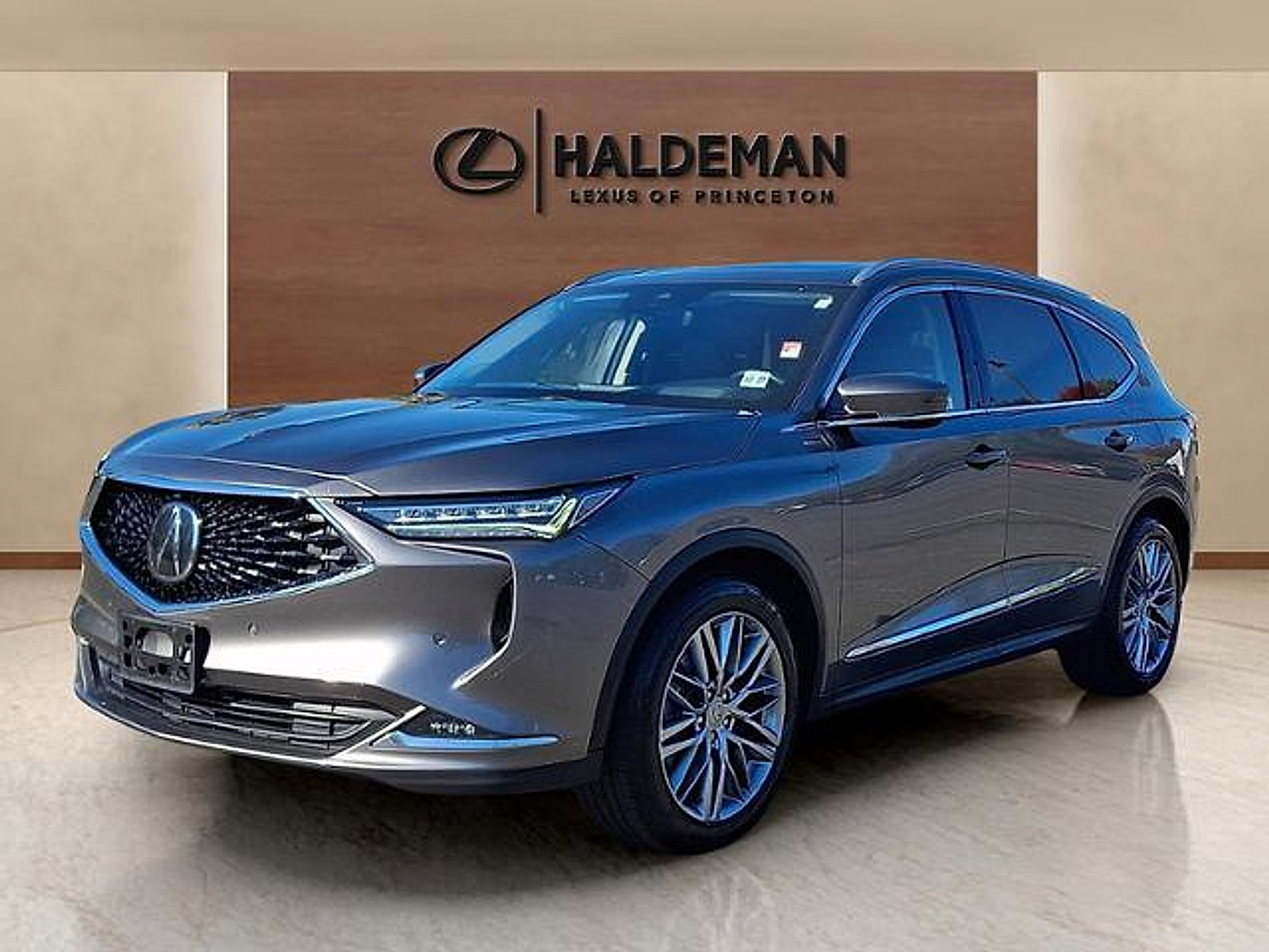 Used 2023 Acura MDX w/ Advance Package AWD/4WD image 3