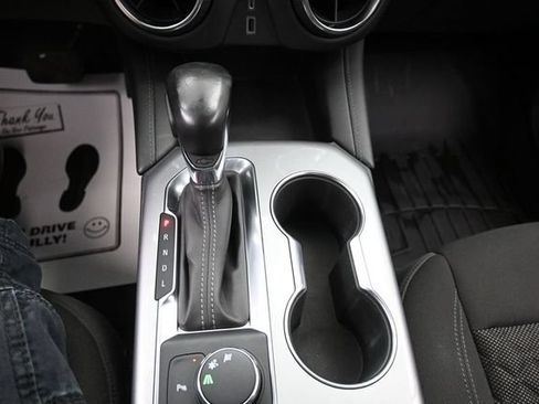 Used 2020 Chevrolet Blazer LT FWD image 11