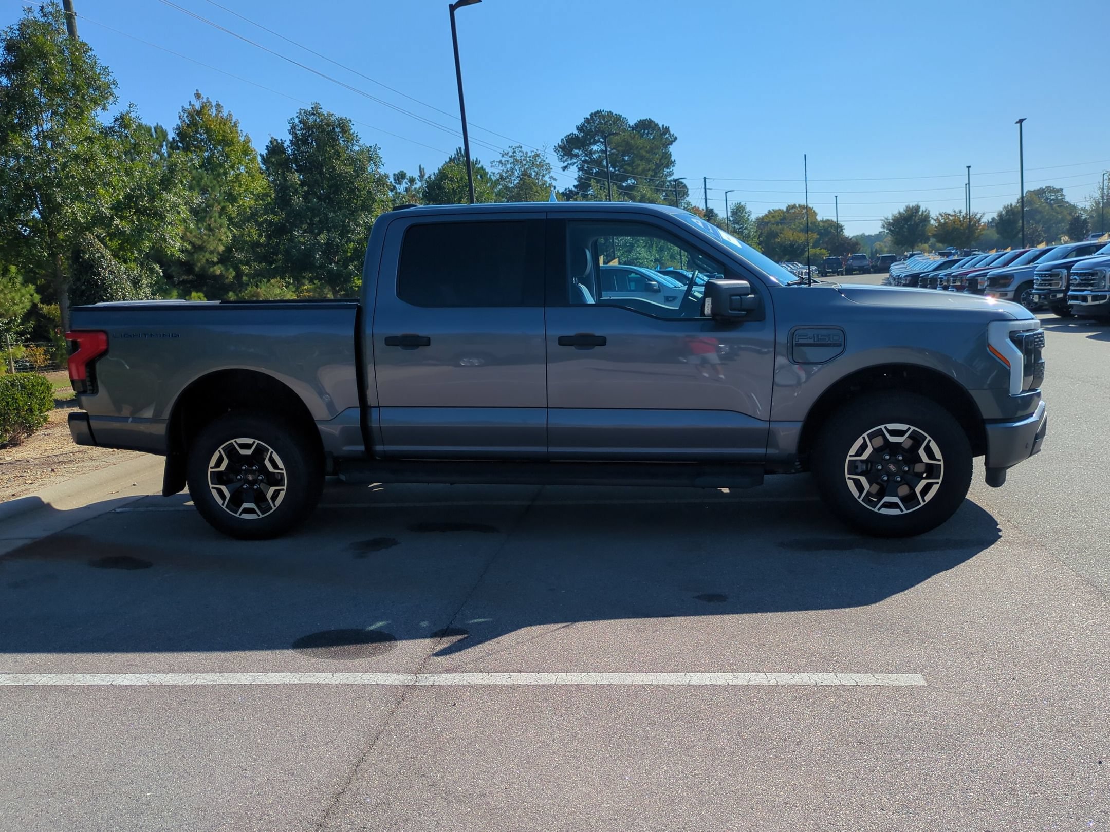 Certified 2023 Ford F150 Lightning XLT AWD/4WD image 3