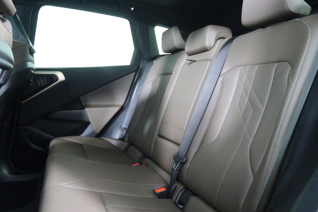 Used 2025 BMW X3 xDrive30i AWD/4WD image 16