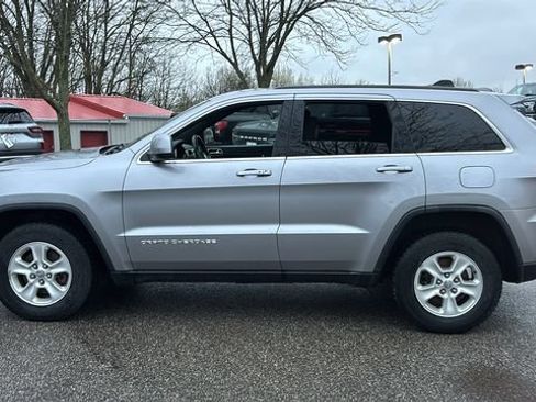 Used 2015 Jeep Grand Cherokee Laredo image 4