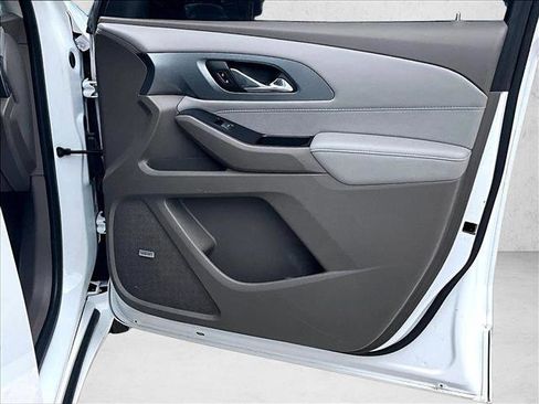 Used 2020 Chevrolet Traverse Premier w/ LPO, Floor Liner Package FWD image 18
