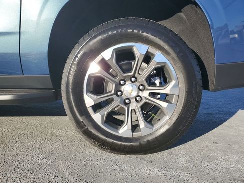 New 2026 Chevrolet Suburban LS w/ LPO, Dark Essentials Package image 5