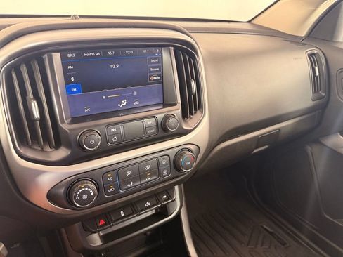 Used 2020 Chevrolet Colorado LT w/ LT Convenience Package AWD/4WD image 33