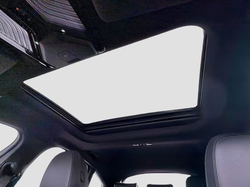 Used 2024 BMW i4 xDrive40i image 15