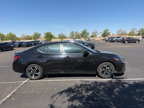 Certified 2024 Nissan Sentra SV FWD image 5