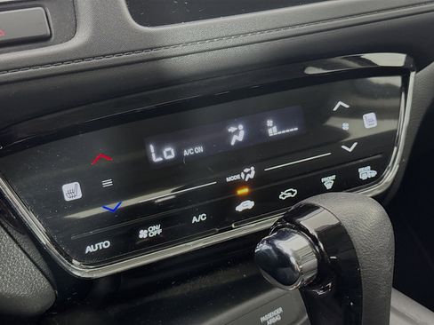 Certified 2017 Honda HR-V EX image 15