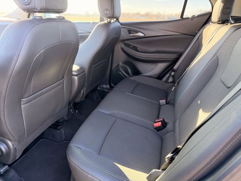 Used 2025 Buick Encore GX Preferred image 11