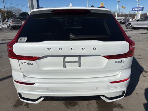 Certified 2024 Volvo XC60 B5 Plus image 7