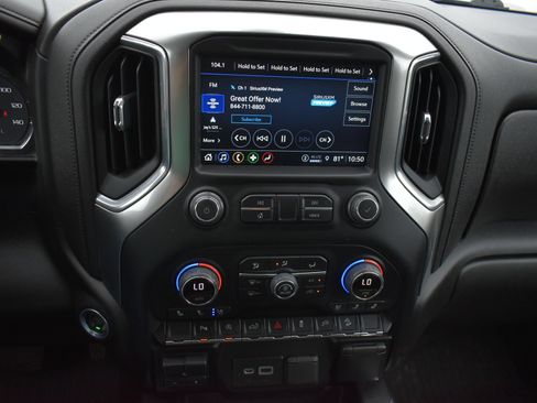 Used 2021 Chevrolet Silverado 1500 LTZ w/ Z71 Off-Road Package AWD/4WD image 28