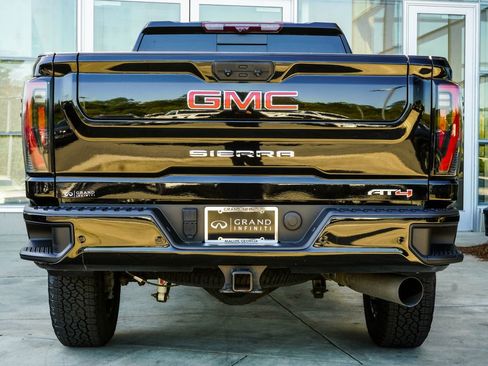 Used 2024 GMC Sierra 2500 AT4 w/ AT4 Premium Plus Package AWD/4WD image 12
