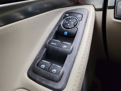 Used 2015 Ford Explorer FWD image 27