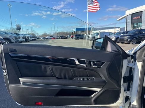 Used 2016 Mercedes-Benz E 400 Cabriolet image 25