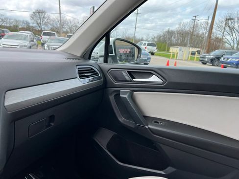 Used 2020 Volkswagen Tiguan S FWD image 20
