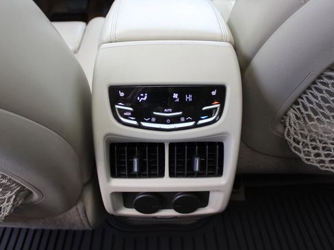 Used 2015 Cadillac SRX Premium FWD image 79