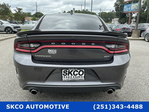 Used 2019 Dodge Charger GT RWD image 4