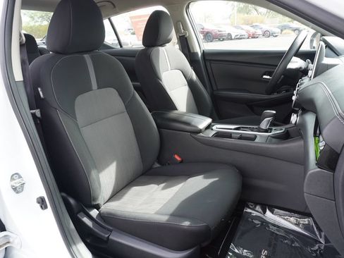 Certified 2025 Nissan Sentra SV FWD image 12