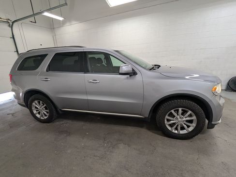 Used 2018 Dodge Durango SXT w/ Quick Order Package 2BB AWD/4WD image 3