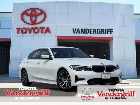 Used 2021 BMW 330i Sedan w/ Premium Package image 1