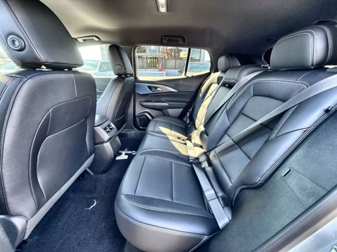 New 2026 Chevrolet Equinox EV LT image 24