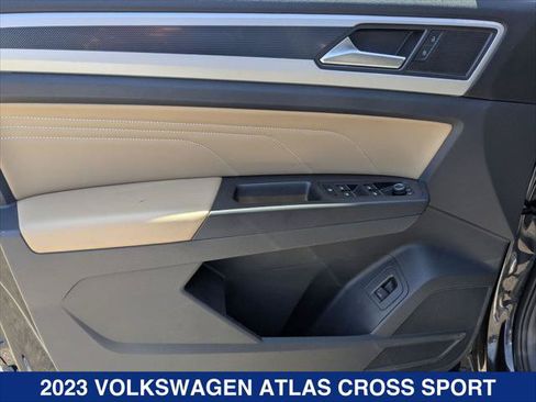 Used 2023 Volkswagen Atlas Cross Sport SE w/ Black Wheel Package FWD image 10