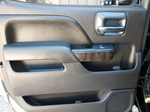 Used 2016 GMC Sierra 2500 Denali w/ Duramax Plus Package image 45